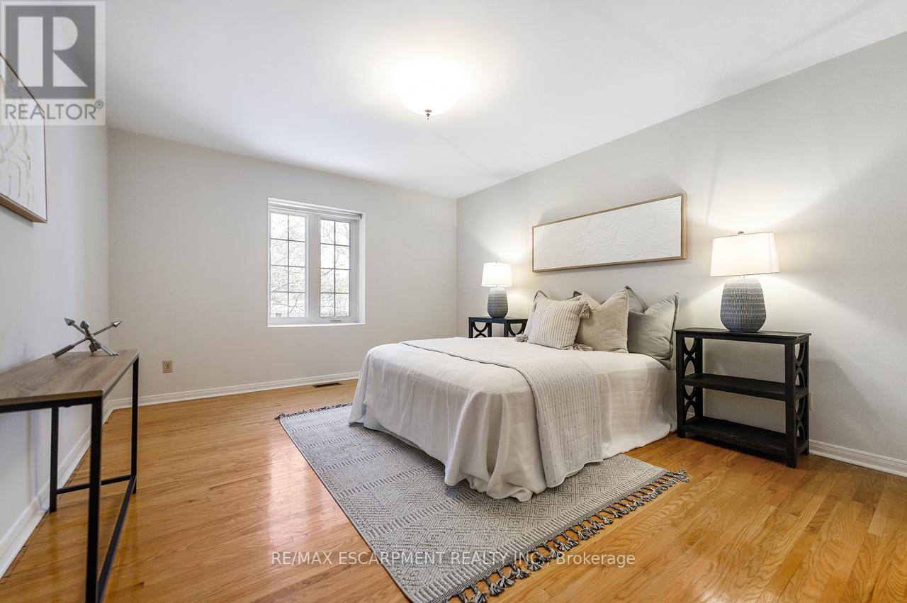 7 Old Oxford Road, St. Catharines, Ontario  L2M 2J7 - Photo 24 - X12719978