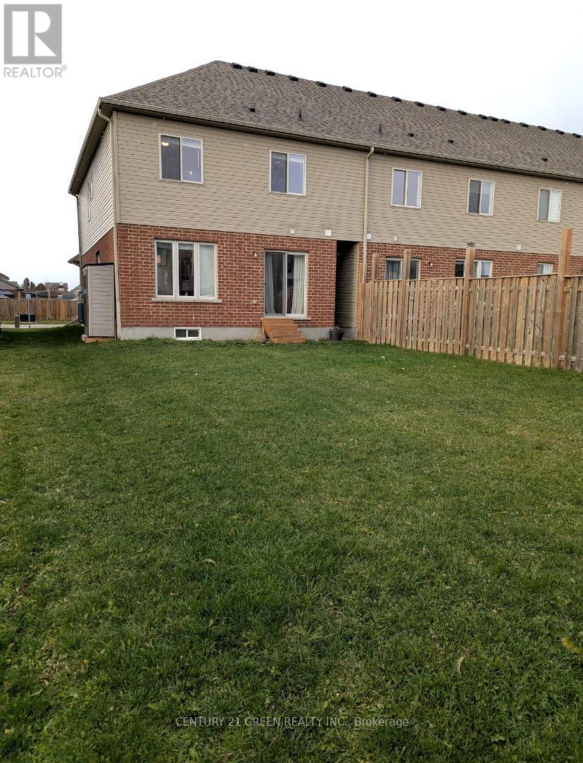 371 Vincent Drive, North Dumfries, Ontario  N0B 1E0 - Photo 22 - X12719994