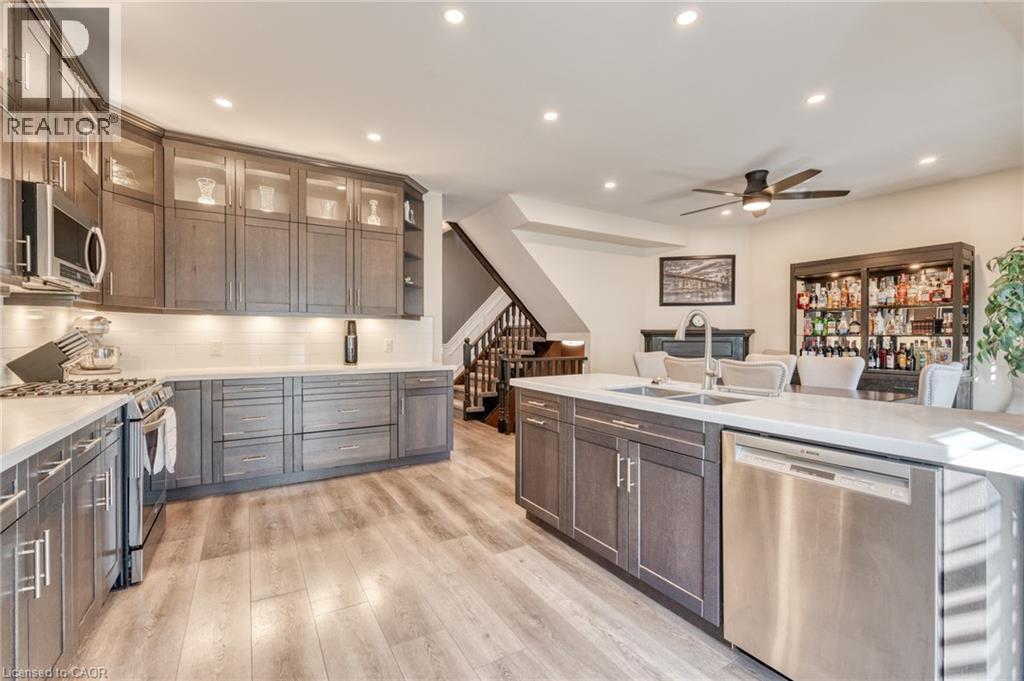 10 Lockport Way, Stoney Creek, Ontario  L8E 0B1 - Photo 14 - 40799606