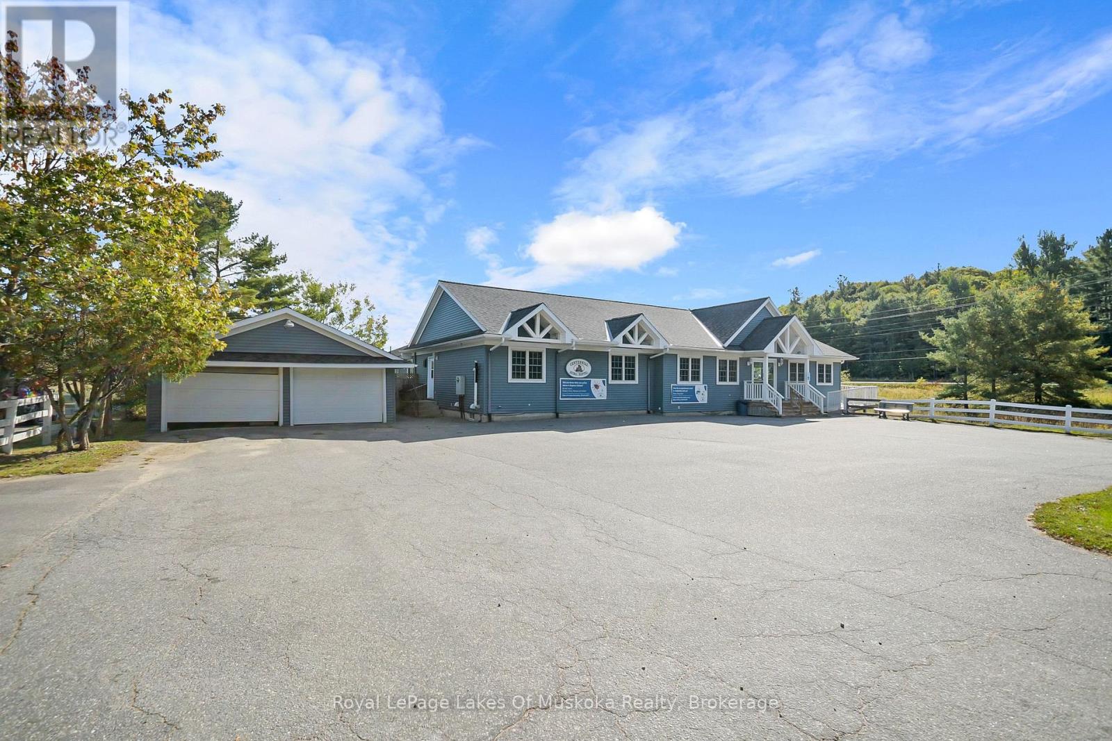 1008 South Monck Drive, Bracebridge, Ontario P1L 1W8 - Photo 6 - X12720126