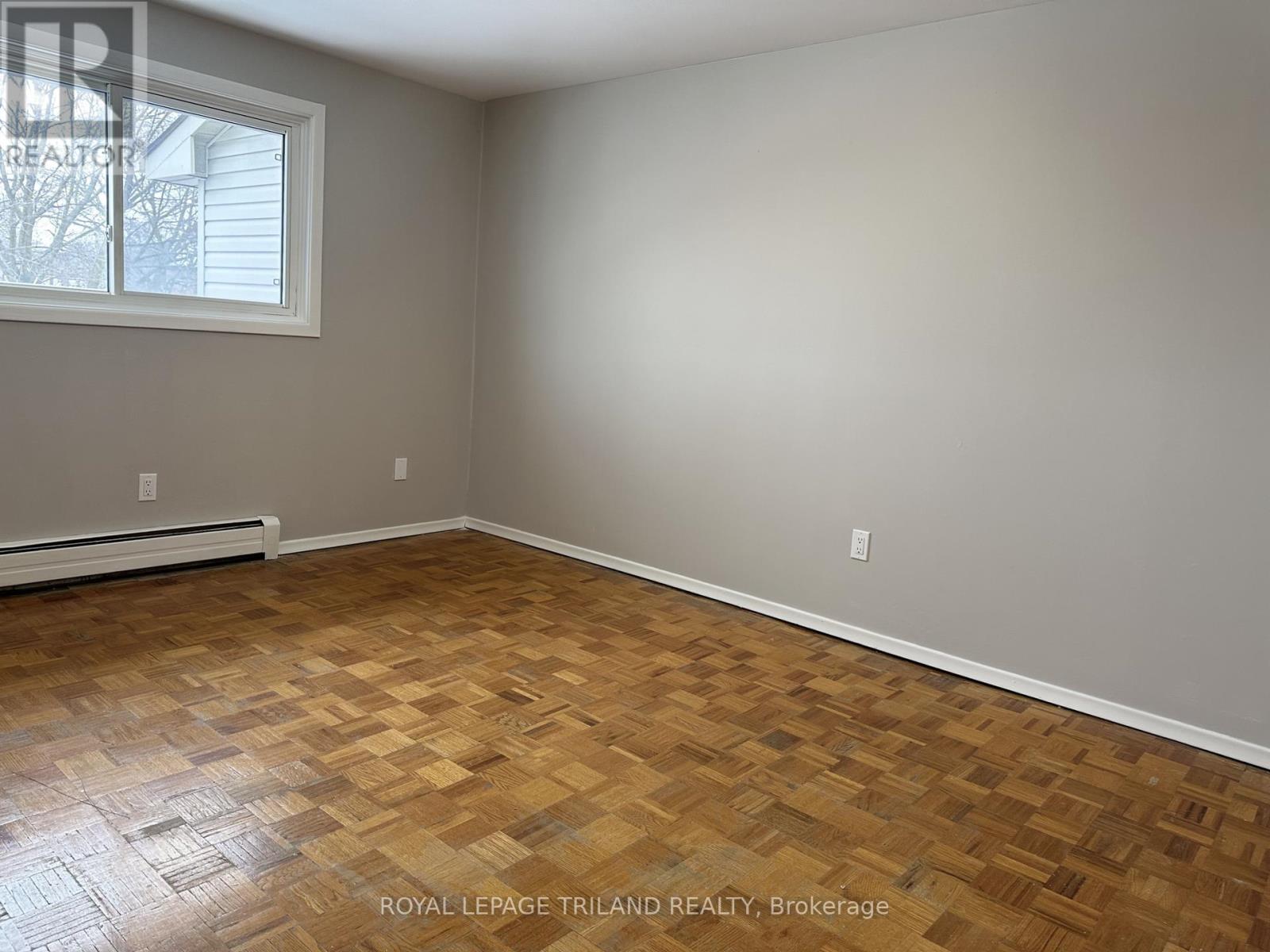 1025 Notre Dame Drive, London South, Ontario  N6J 3C3 - Photo 11 - X12720038