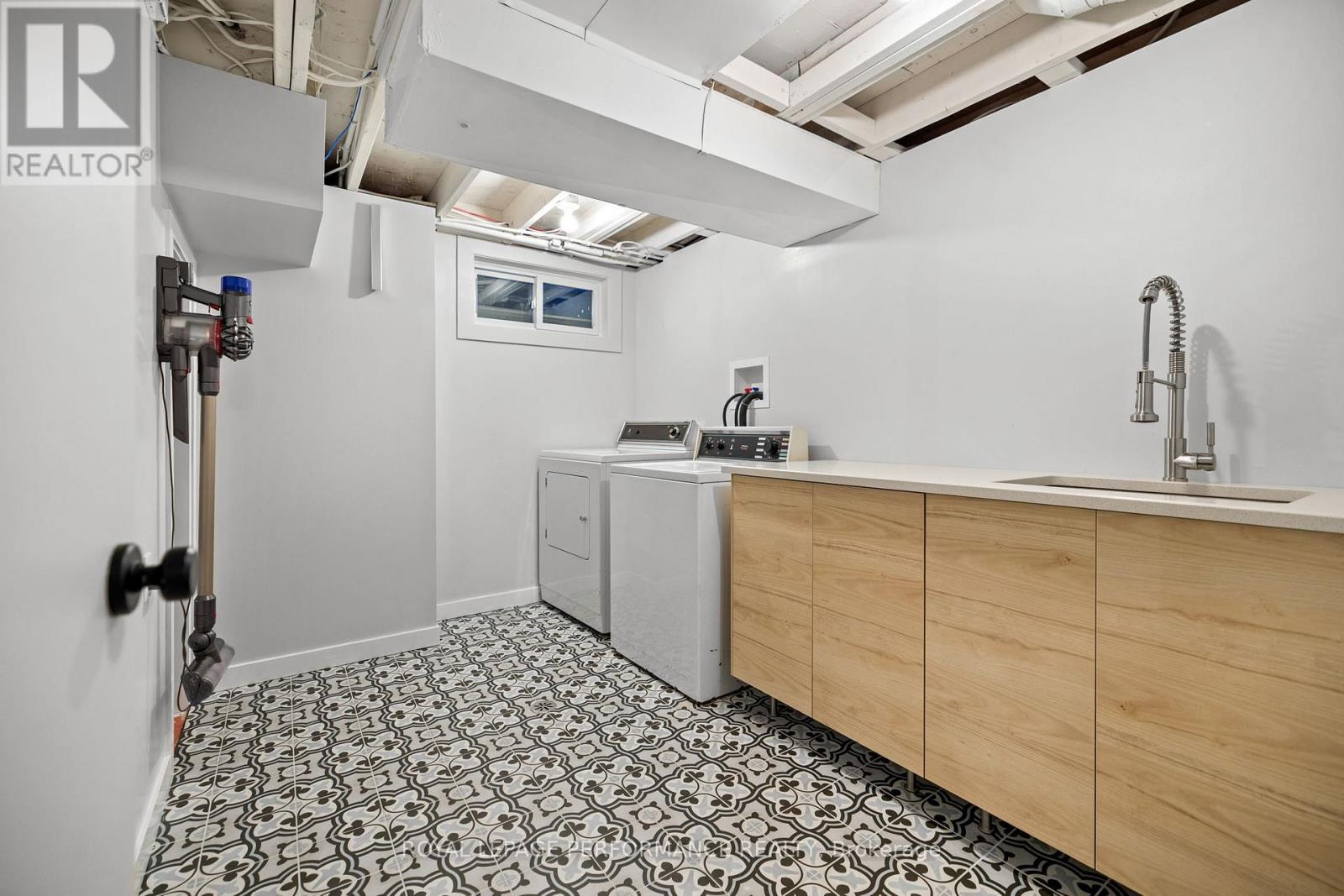 39 Fielding Court, Ottawa, Ontario  K1V 7H2 - Photo 30 - X12720080