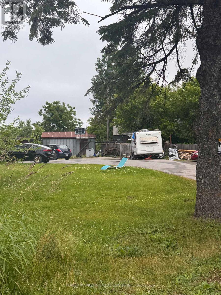 3329 Navan Road, Ottawa, Ontario  K1W 0K7 - Photo 3 - X12720134