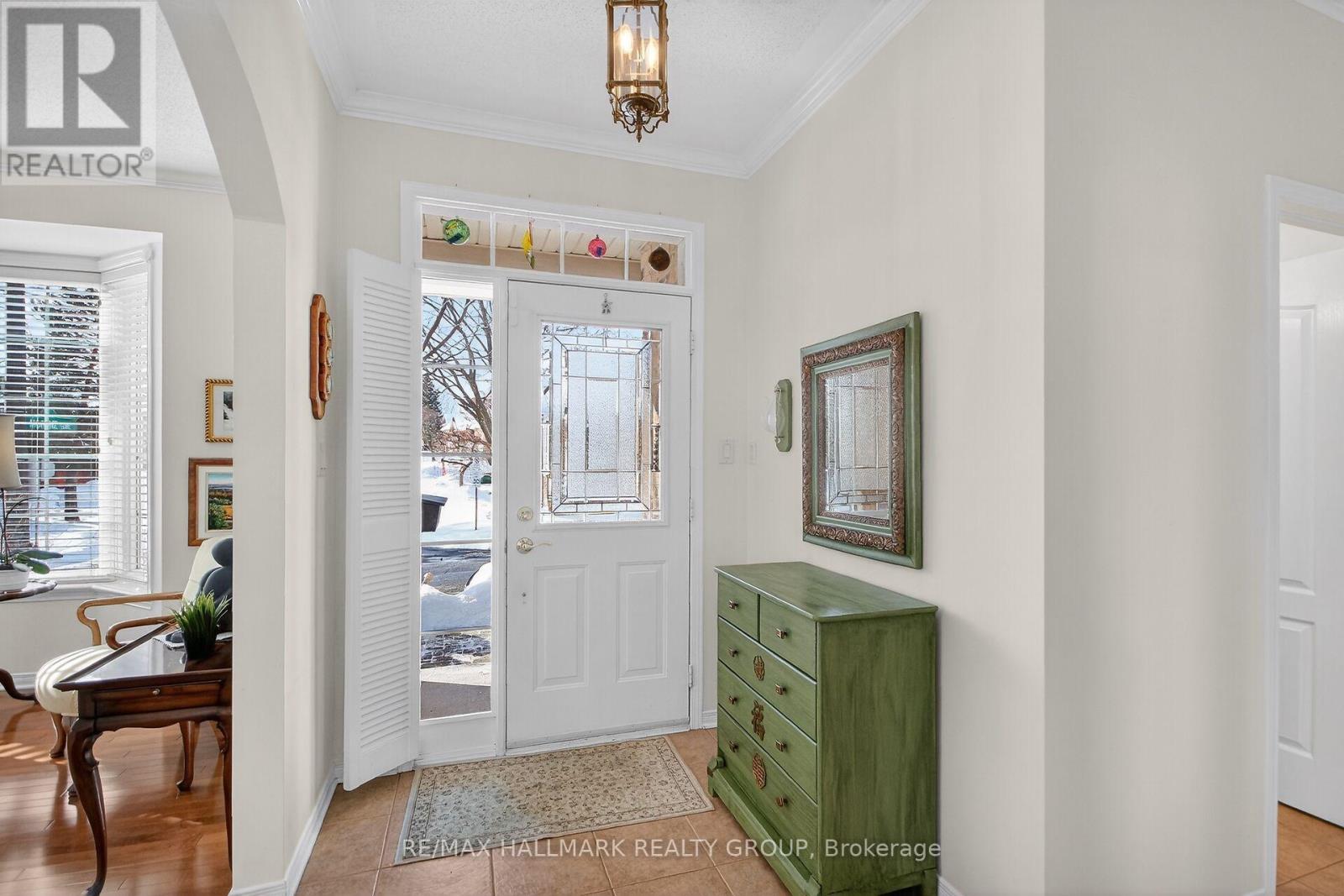 32 Sawchuk Terrace, Ottawa, Ontario  K2K 3H1 - Photo 7 - X12720232