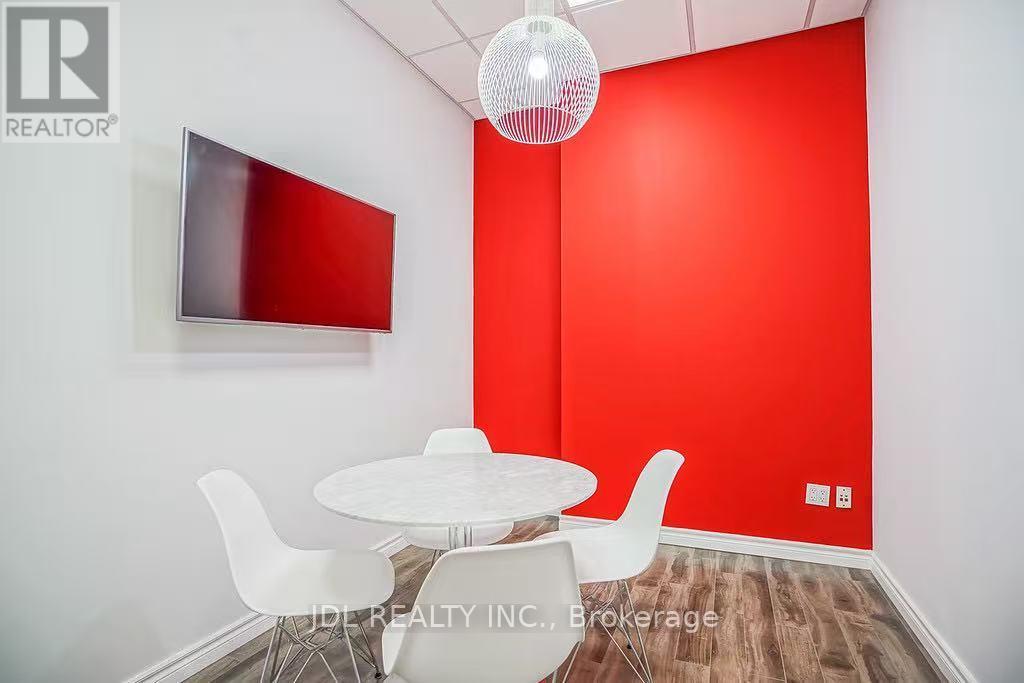 R1a - 925 Bay Street, Toronto, Ontario  M5S 3L4 - Photo 4 - C12718108