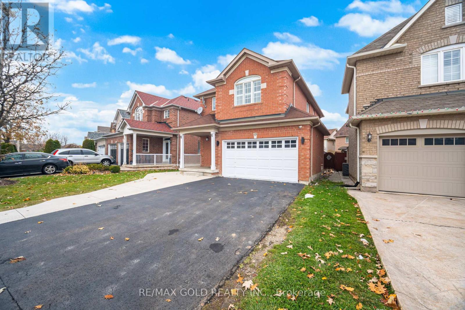 17 Binder Twine Trail, Brampton, Ontario  L6X 4R2 - Photo 4 - W12719732