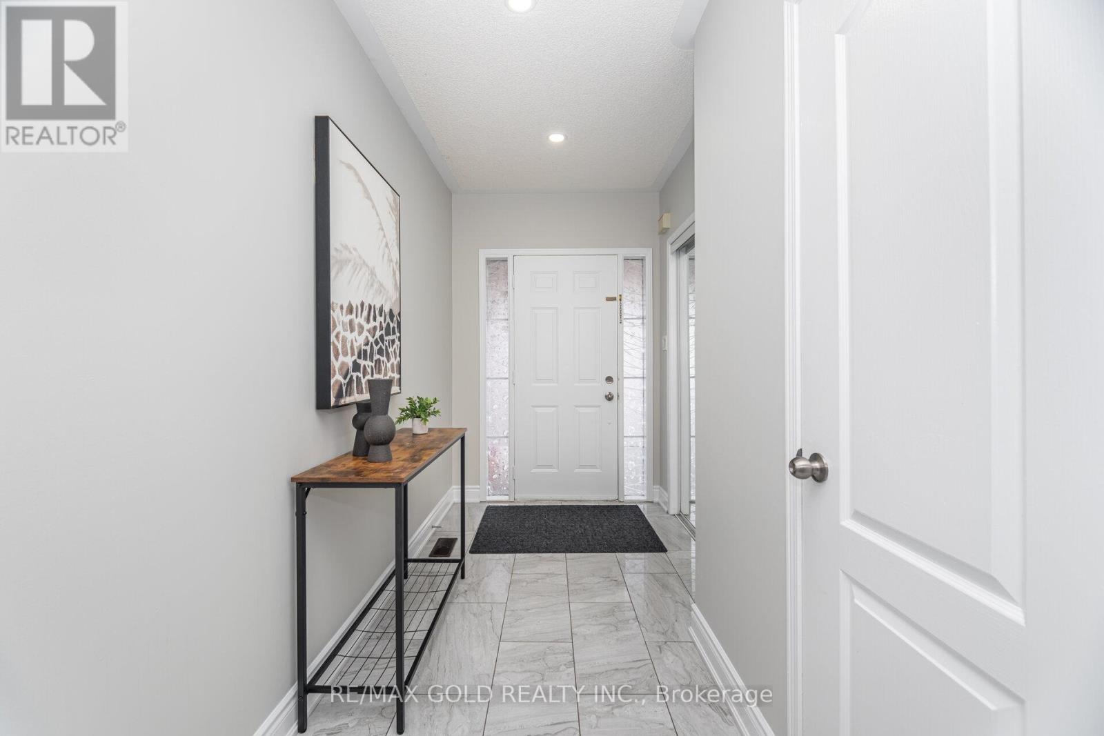 17 Binder Twine Trail, Brampton, Ontario  L6X 4R2 - Photo 8 - W12719732