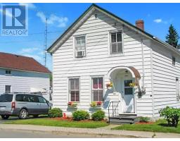 204 WOOD STREET E, Prescott, Ontario