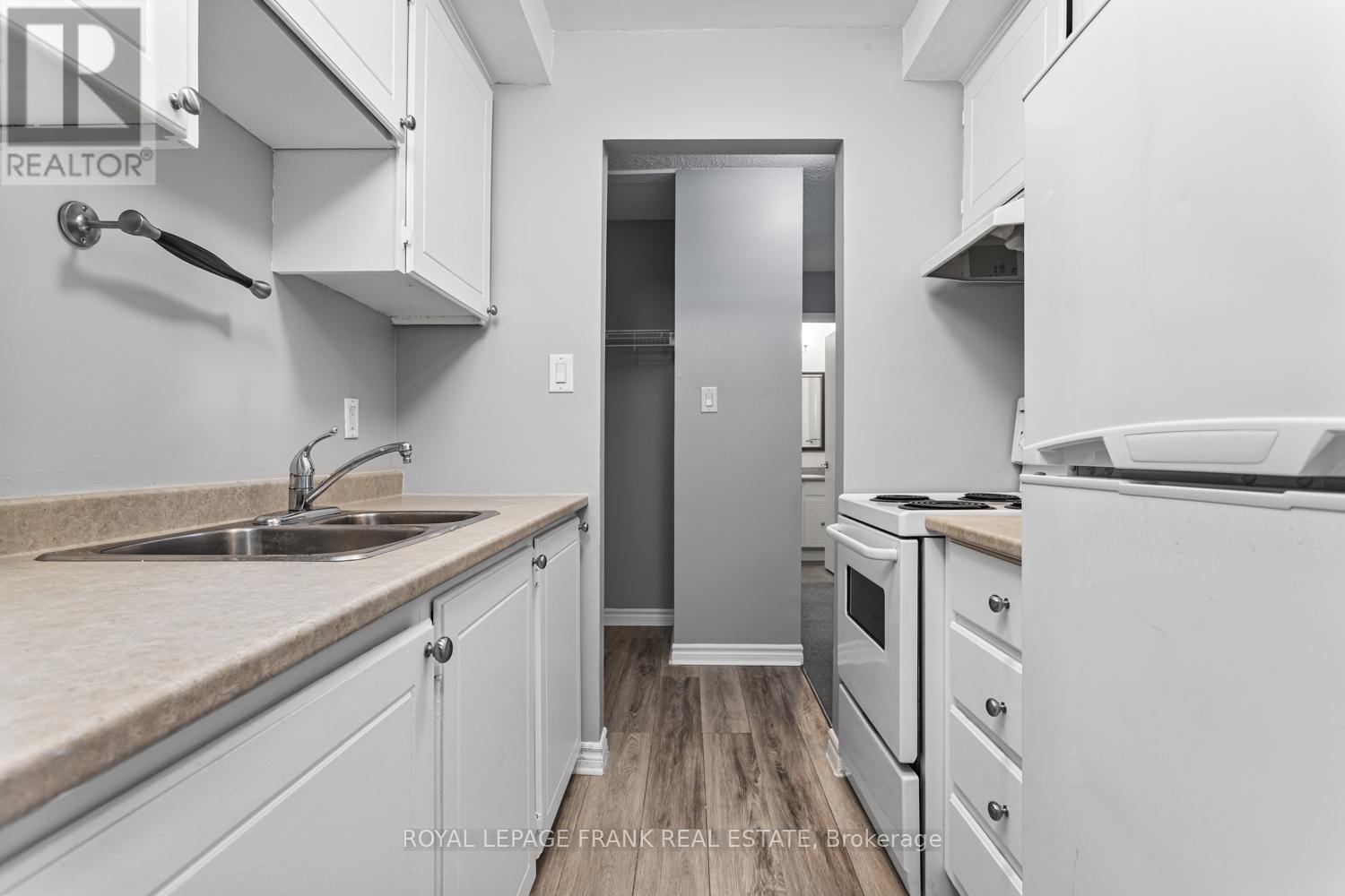 305 - 25 College Street, Belleville, Ontario  K8P 2E3 - Photo 8 - X12720234