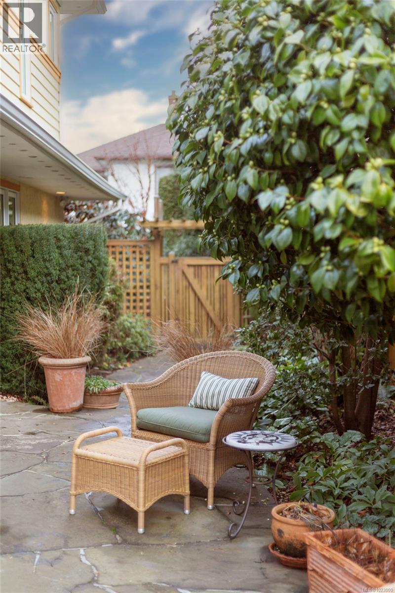 295 St. Charles St, Victoria, British Columbia  V8S 3M9 - Photo 31 - 1023000