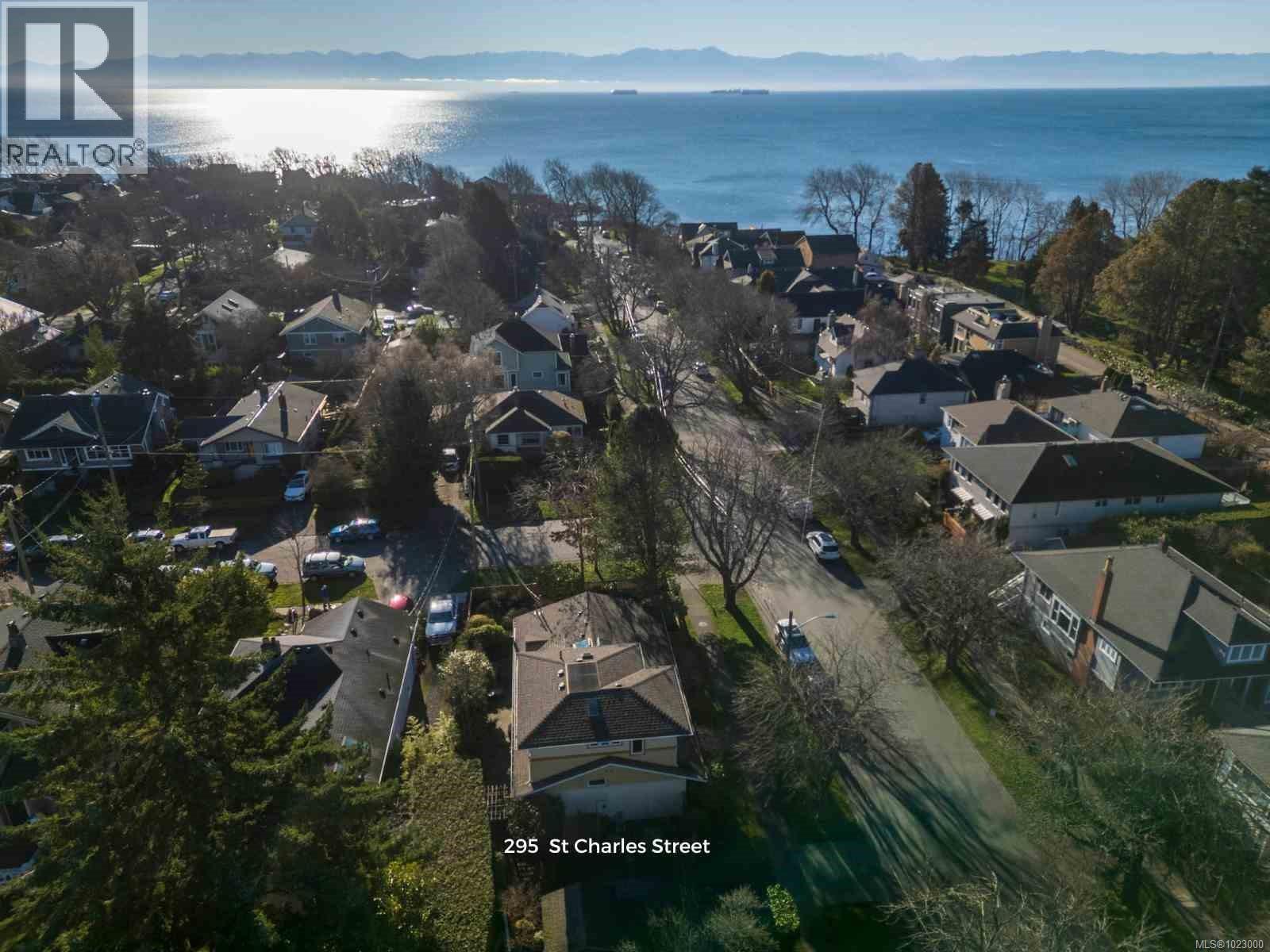 295 St. Charles St, Victoria, British Columbia  V8S 3M9 - Photo 52 - 1023000