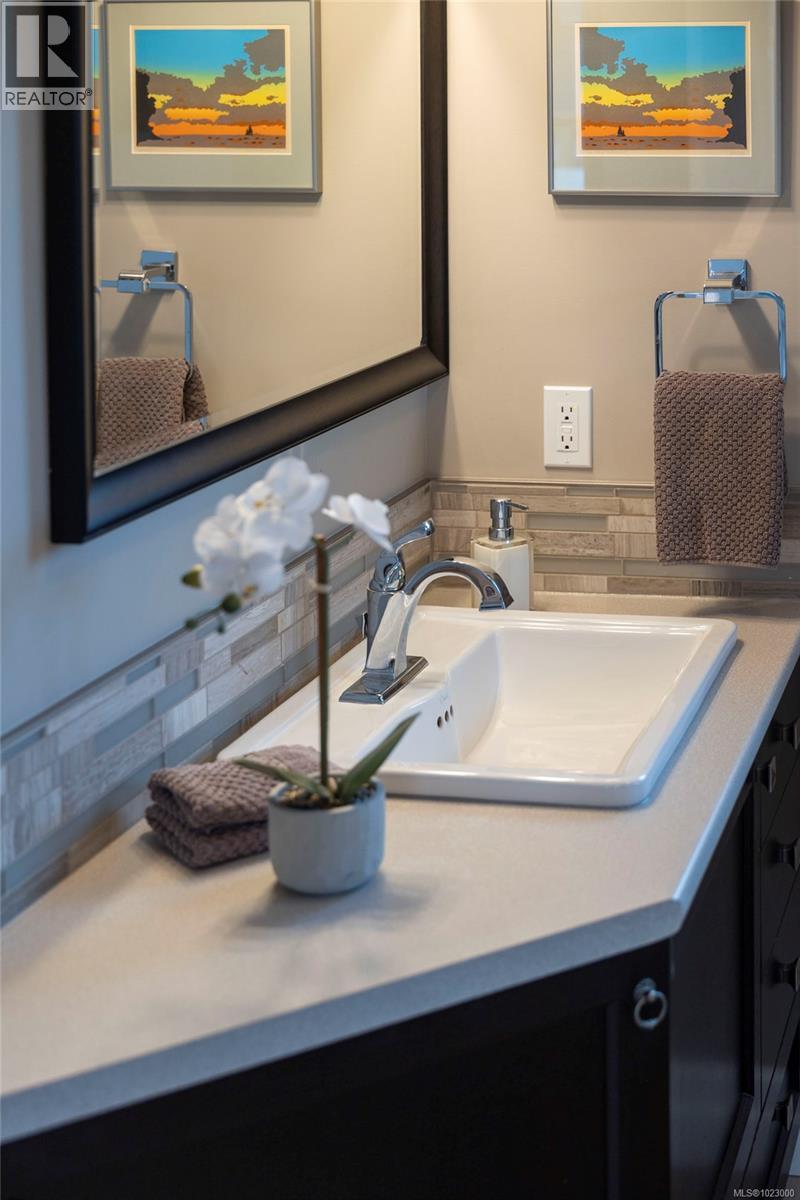 295 St. Charles St, Victoria, British Columbia  V8S 3M9 - Photo 29 - 1023000