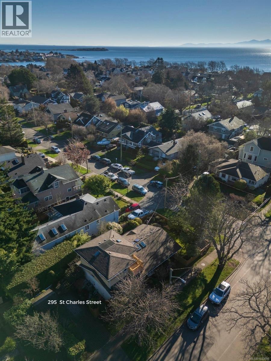 295 St. Charles St, Victoria, British Columbia  V8S 3M9 - Photo 63 - 1023000