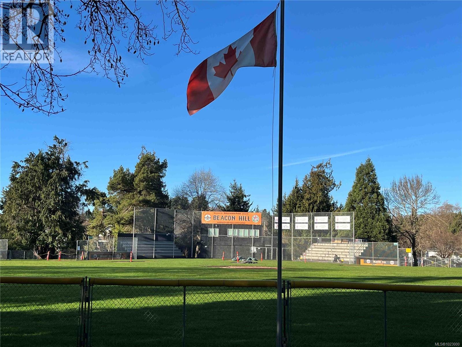 295 St. Charles St, Victoria, British Columbia  V8S 3M9 - Photo 60 - 1023000