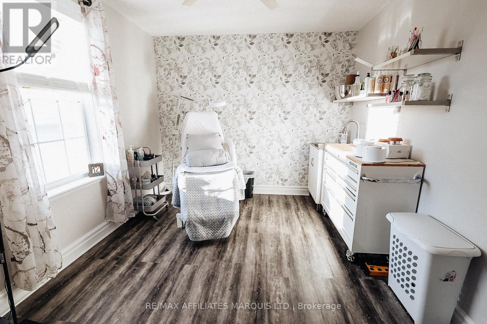 25-27 Alexandria Main Street N, North Glengarry, Ontario  K0C 1A0 - Photo 21 - X12720254