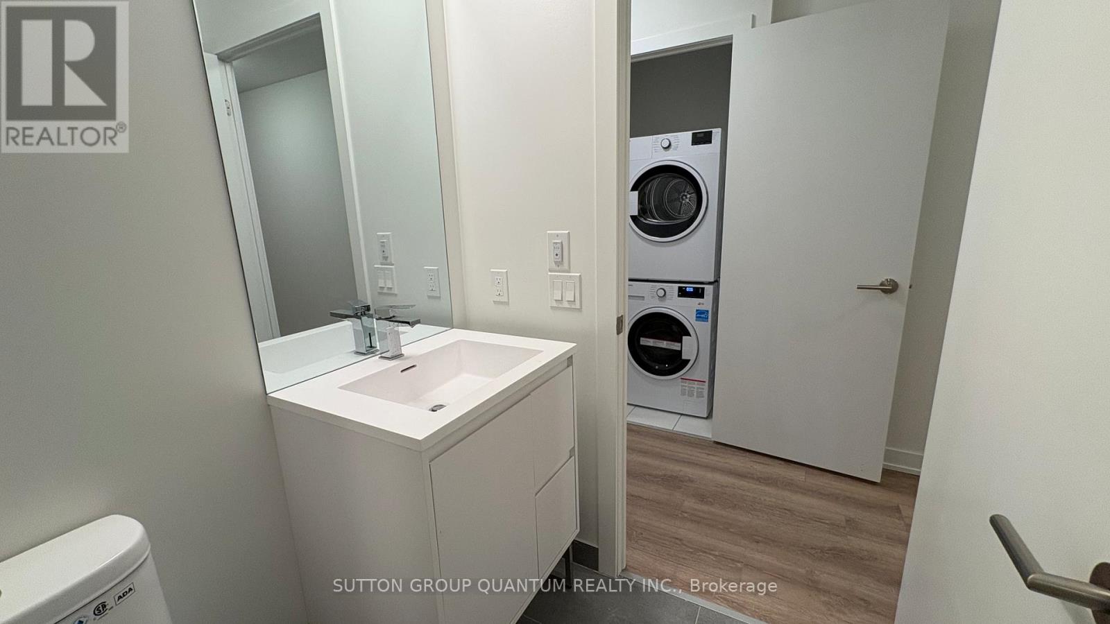 606 - 1 Quarrington Lane, Toronto, Ontario  M3C 0S4 - Photo 12 - C12720032