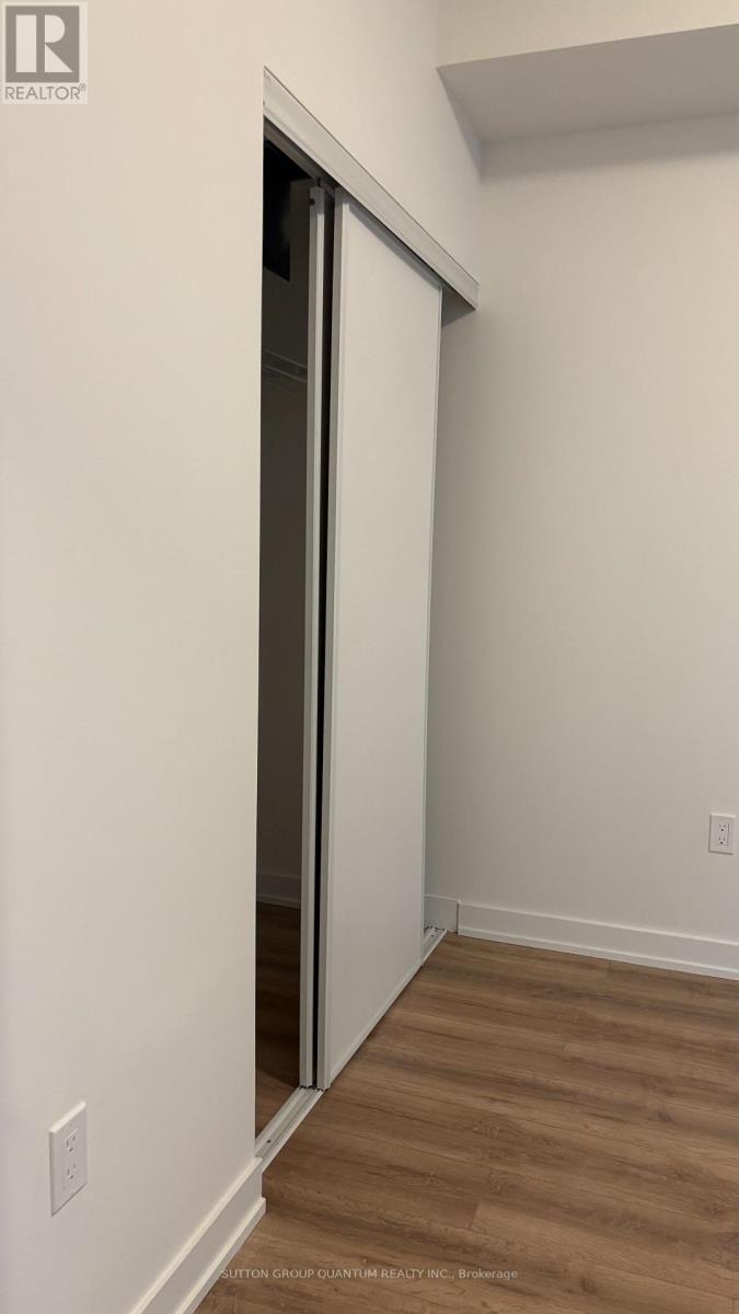 606 - 1 Quarrington Lane, Toronto, Ontario  M3C 0S4 - Photo 7 - C12720032