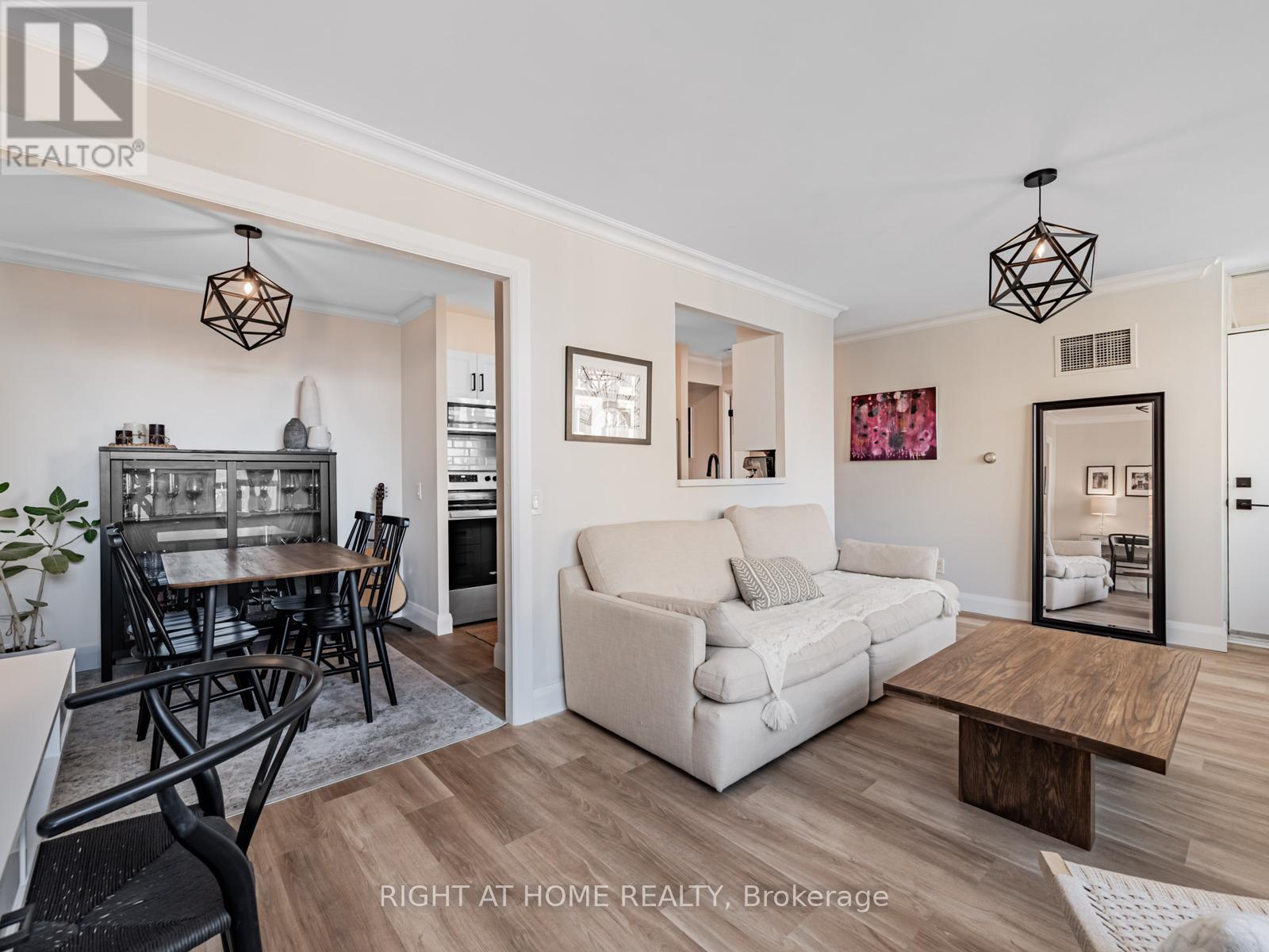 705 - 5 Rosehill Avenue, Toronto, Ontario  M4T 3A6 - Photo 12 - C12720046