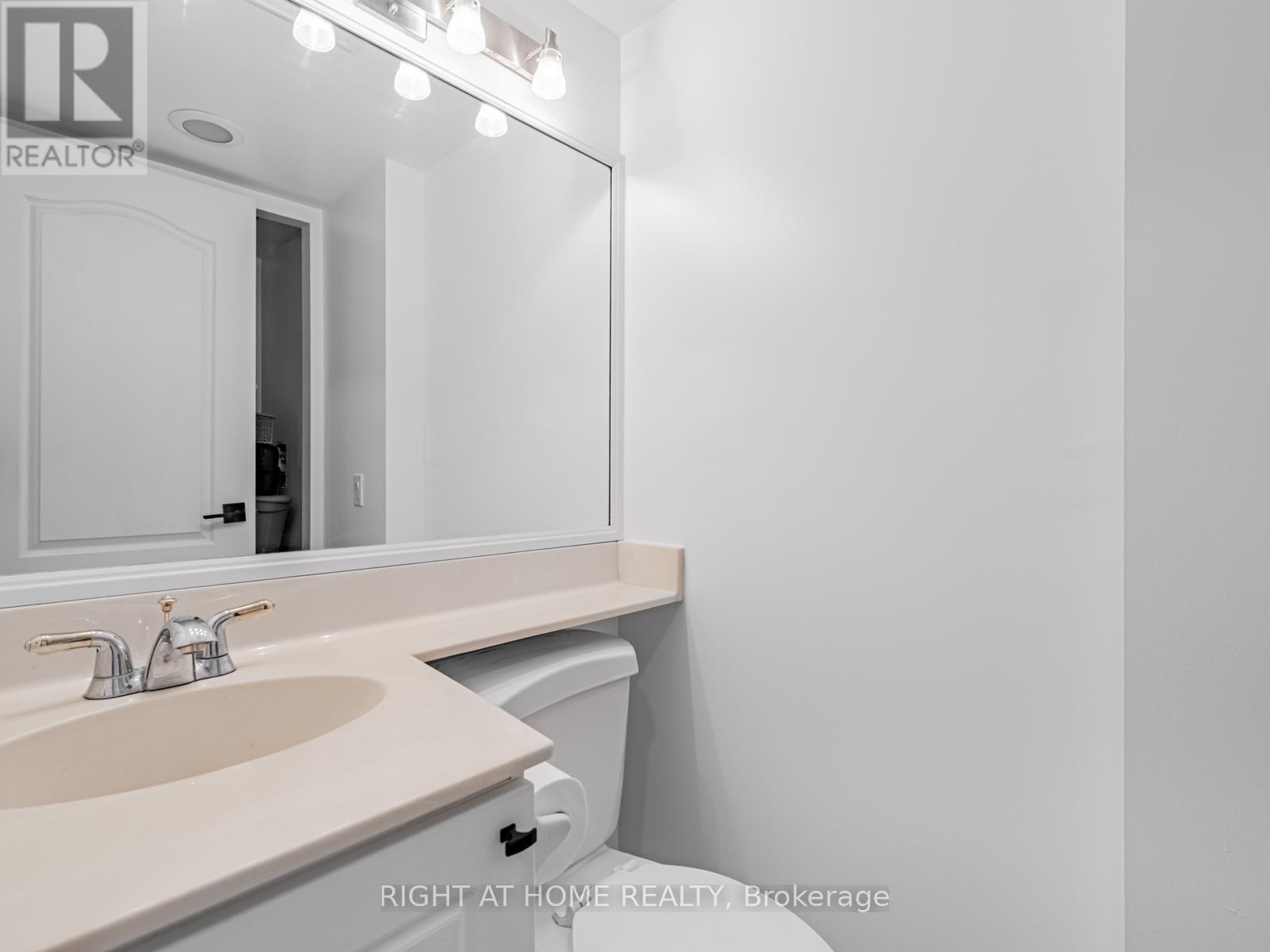 705 - 5 Rosehill Avenue, Toronto, Ontario  M4T 3A6 - Photo 15 - C12720046