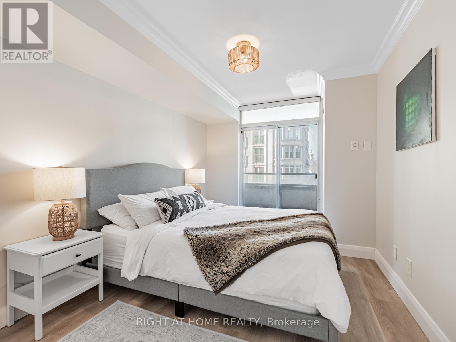 705 - 5 Rosehill Avenue, Toronto, Ontario  M4T 3A6 - Photo 18 - C12720046