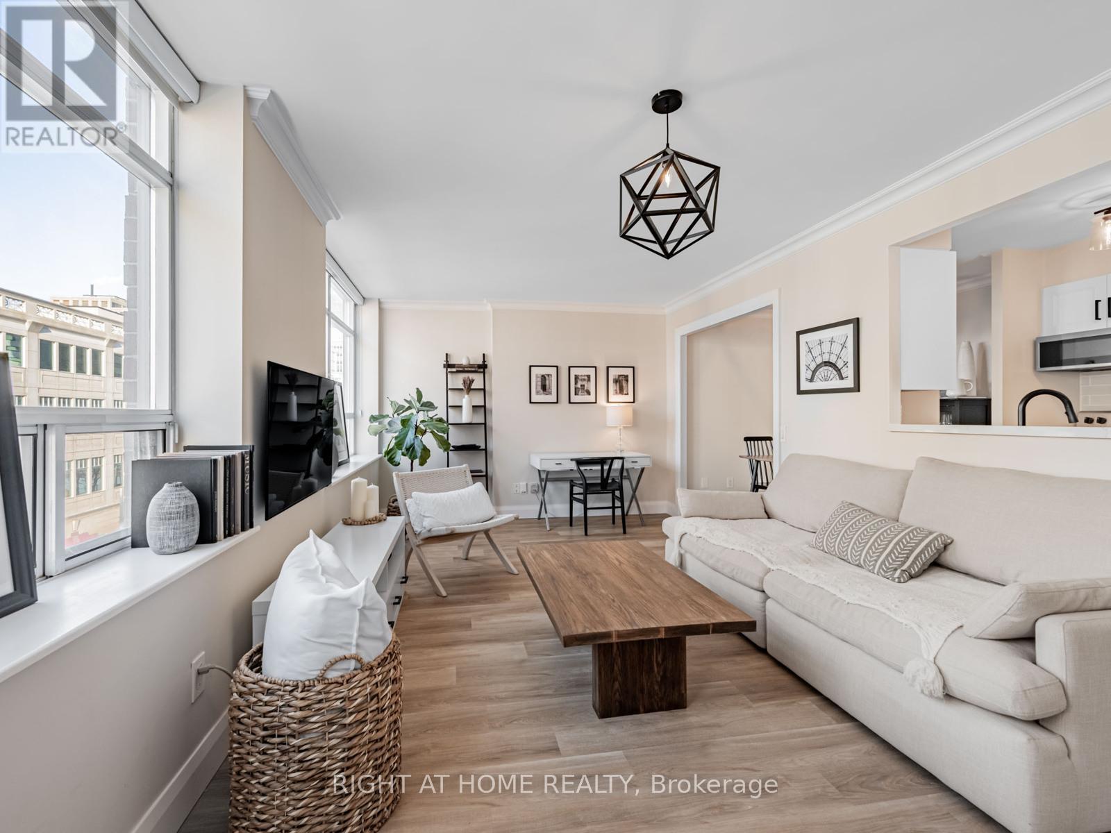 705 - 5 Rosehill Avenue, Toronto, Ontario  M4T 3A6 - Photo 9 - C12720046