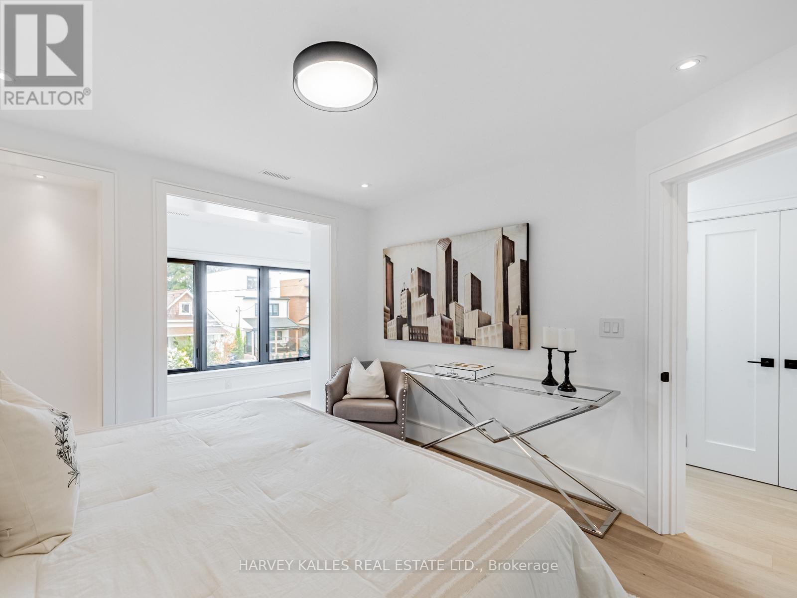 379 Winona Drive, Toronto, Ontario  M6C 3T4 - Photo 18 - C12720092