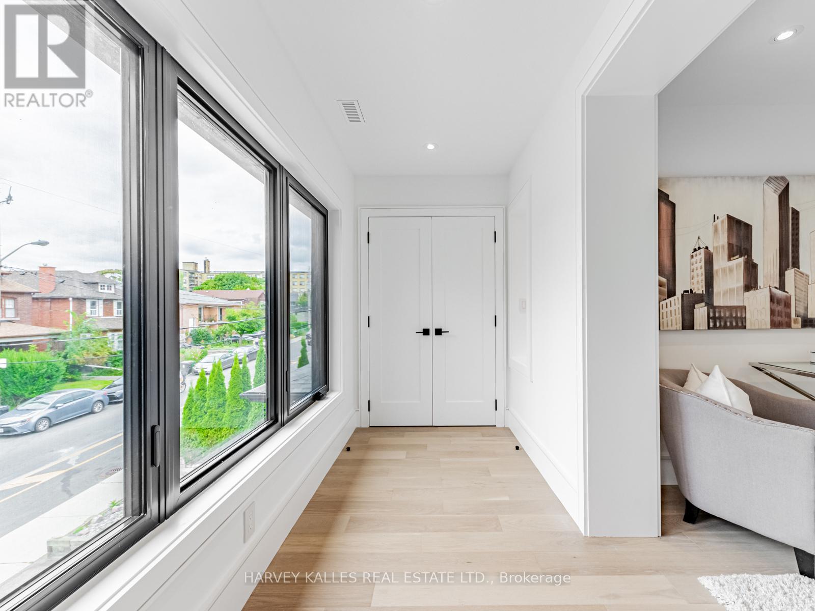 379 Winona Drive, Toronto, Ontario  M6C 3T4 - Photo 19 - C12720092