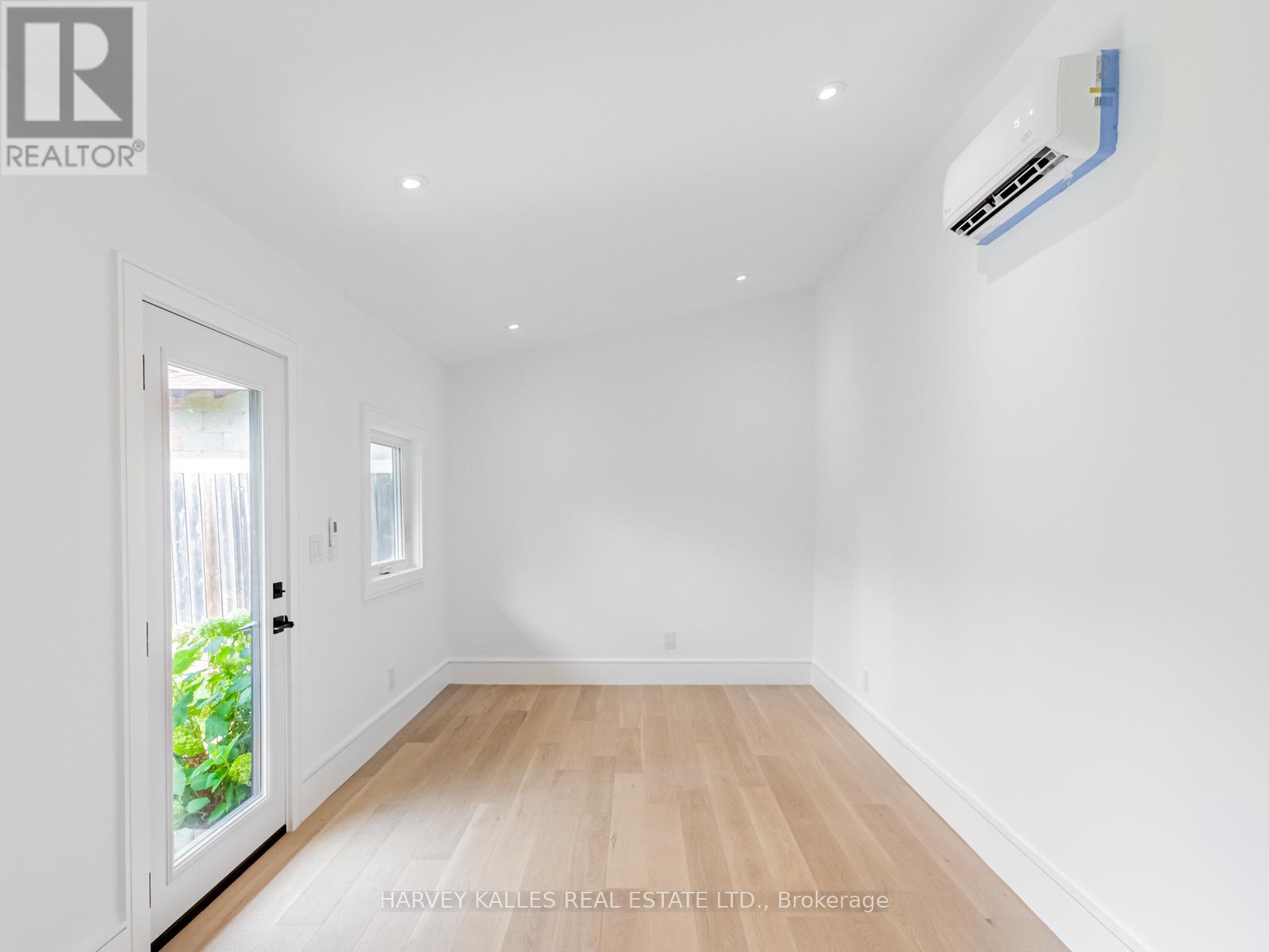 379 Winona Drive, Toronto, Ontario  M6C 3T4 - Photo 21 - C12720092