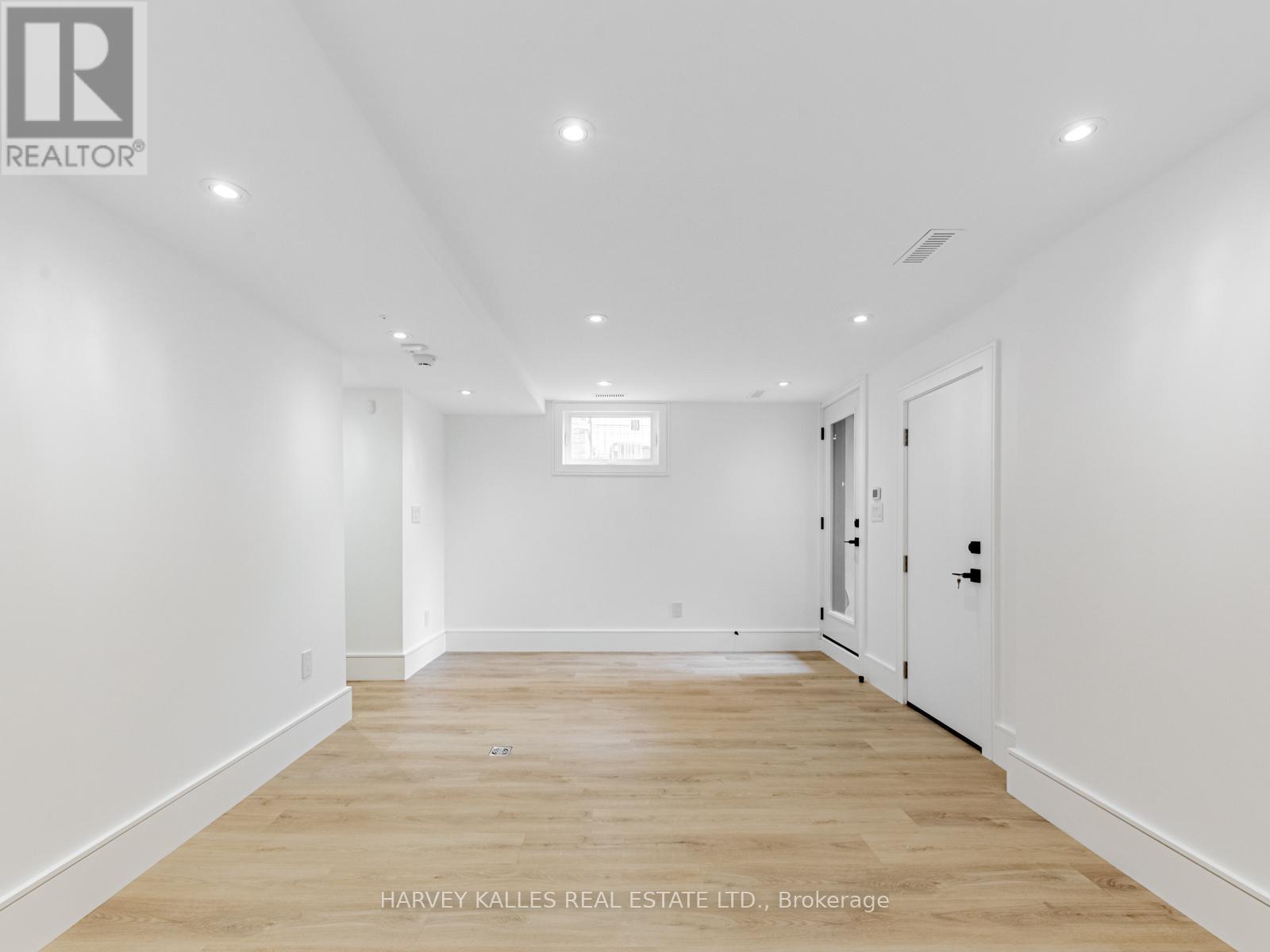 379 Winona Drive, Toronto, Ontario  M6C 3T4 - Photo 22 - C12720092