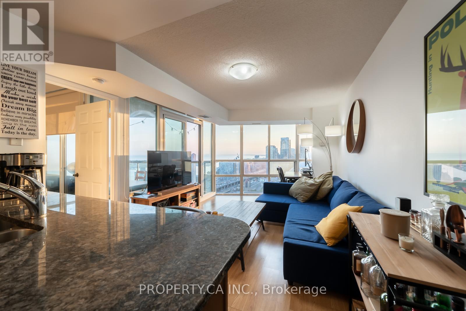 3601 - 30 Grand Trunk Crescent, Toronto, Ontario  M5J 3A4 - Photo 13 - C12720106