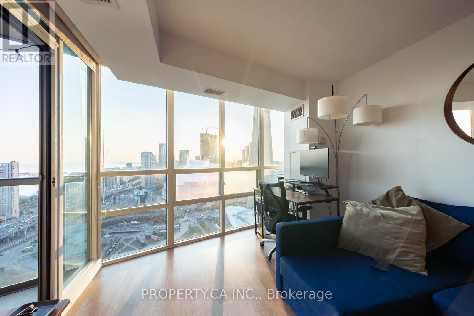 3601 - 30 Grand Trunk Crescent, Toronto, Ontario  M5J 3A4 - Photo 9 - C12720106