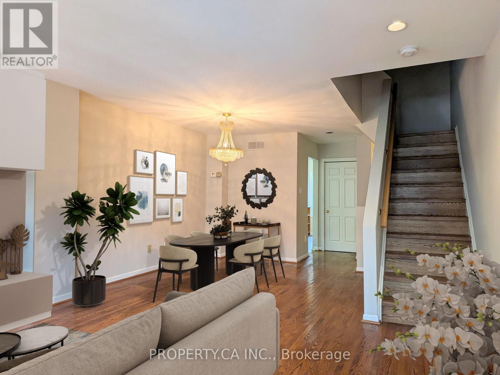 64 Arnold Avenue, Toronto, Ontario  M5A 3B2 - Photo 8 - C12720116