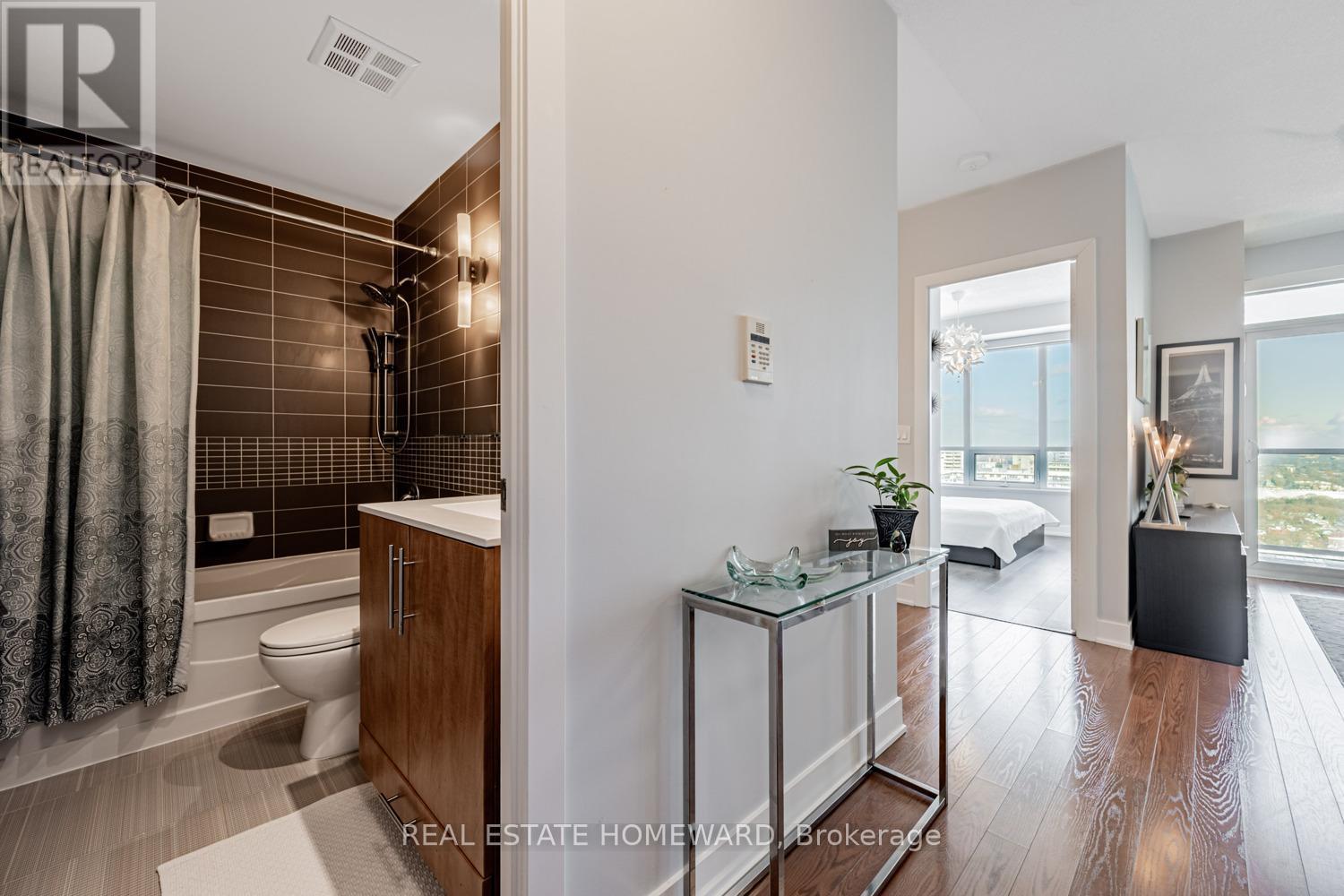 3106 - 120 Homewood Avenue, Toronto, Ontario  M4Y 2J3 - Photo 6 - C12720118