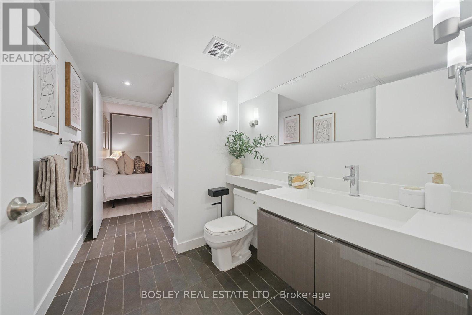 521 - 4k Spadina Avenue, Toronto, Ontario  M5V 3Y9 - Photo 14 - C12720140