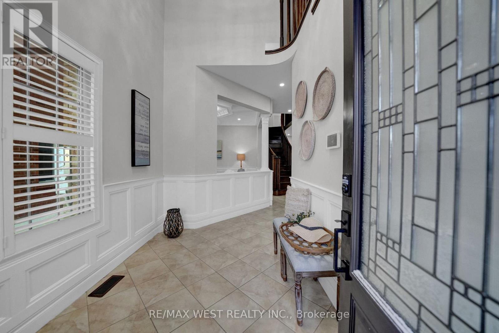 1043 Coldstream Drive, Oshawa, Ontario  L1K 0J6 - Photo 4 - E12720070