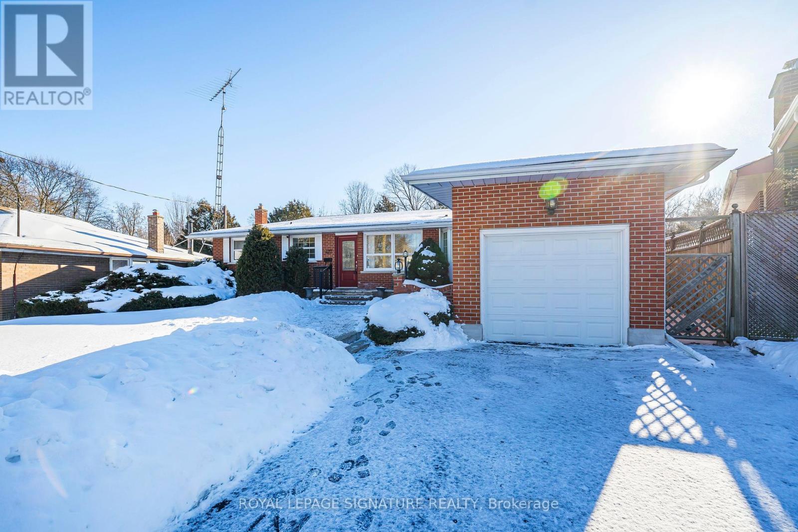 477 Brentwood Avenue, Oshawa, Ontario  L1G 2S9 - Photo 4 - E12720074