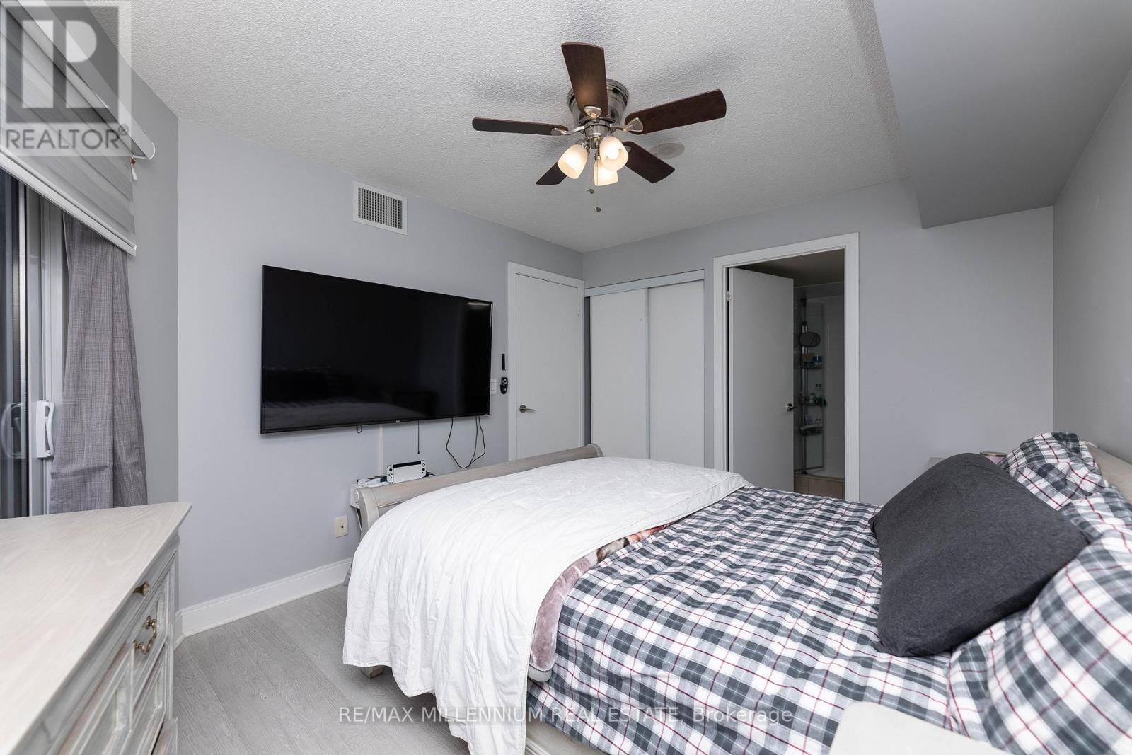 3910 - 125 Village Green Square, Toronto, Ontario  M1S 0L1 - Photo 18 - E12720130