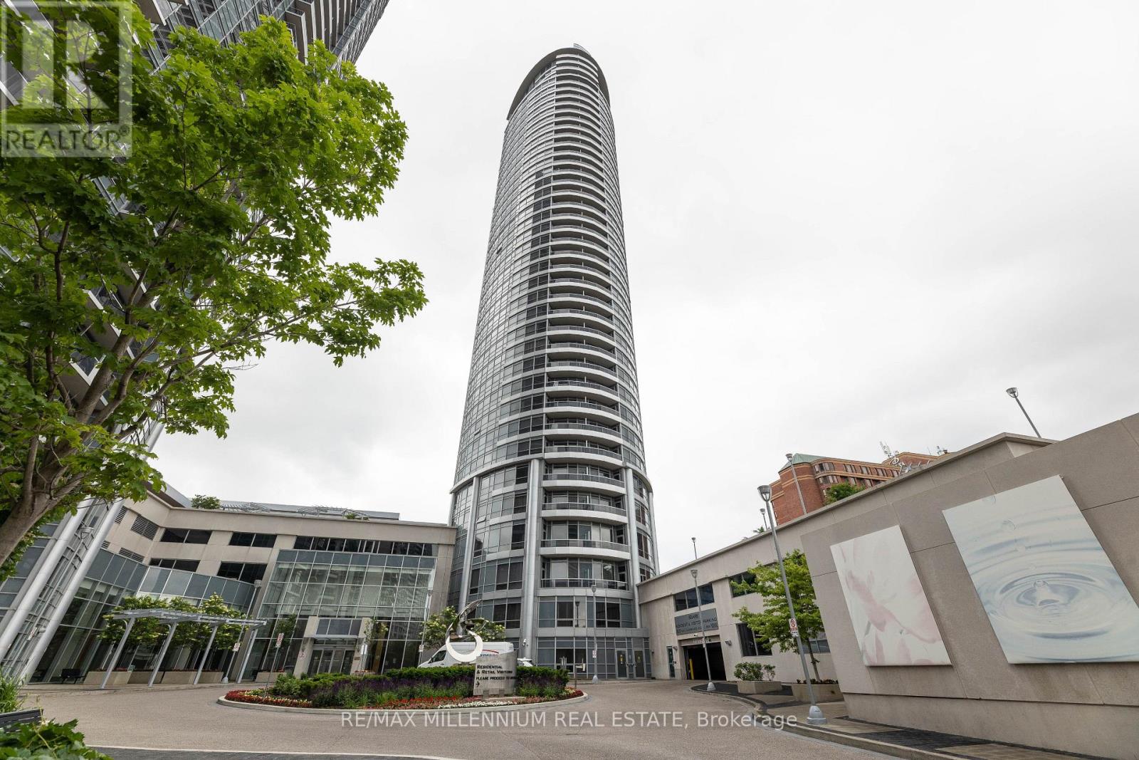 3910 - 125 Village Green Square, Toronto, Ontario  M1S 0L1 - Photo 2 - E12720130