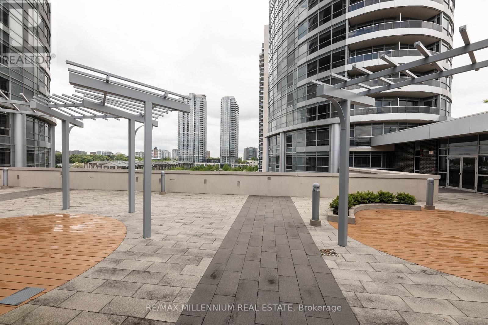 3910 - 125 Village Green Square, Toronto, Ontario  M1S 0L1 - Photo 33 - E12720130