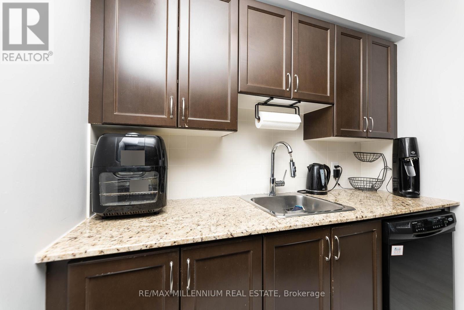 3910 - 125 Village Green Square, Toronto, Ontario  M1S 0L1 - Photo 49 - E12720130