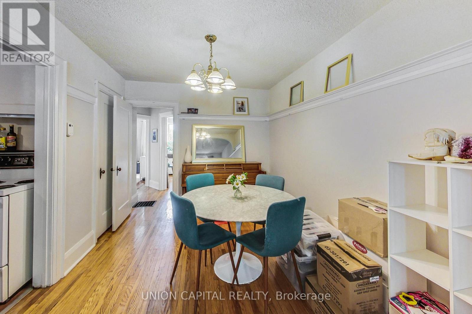 Upper - 317 Victoria Park Avenue, Toronto, Ontario  M4E 3S7 - Photo 12 - E12720196