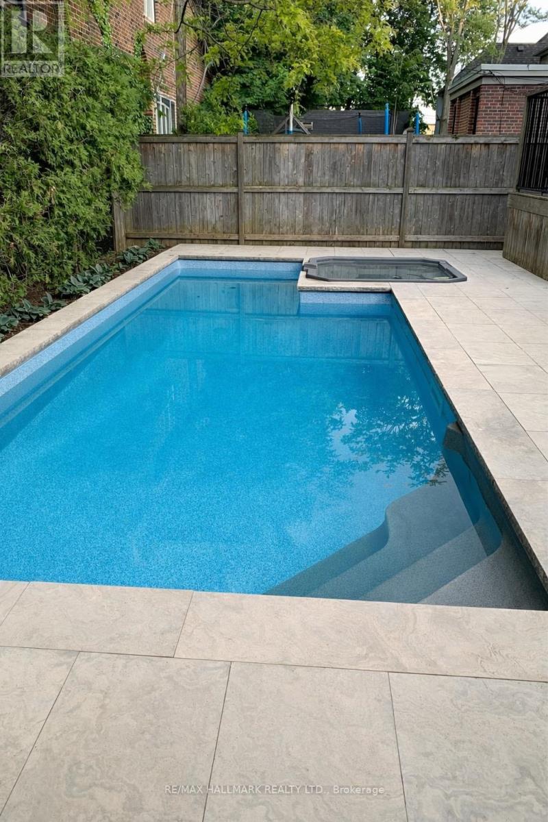 9 Glenarden Road, Toronto, Ontario  M6C 3J8 - Photo 36 - C12719834