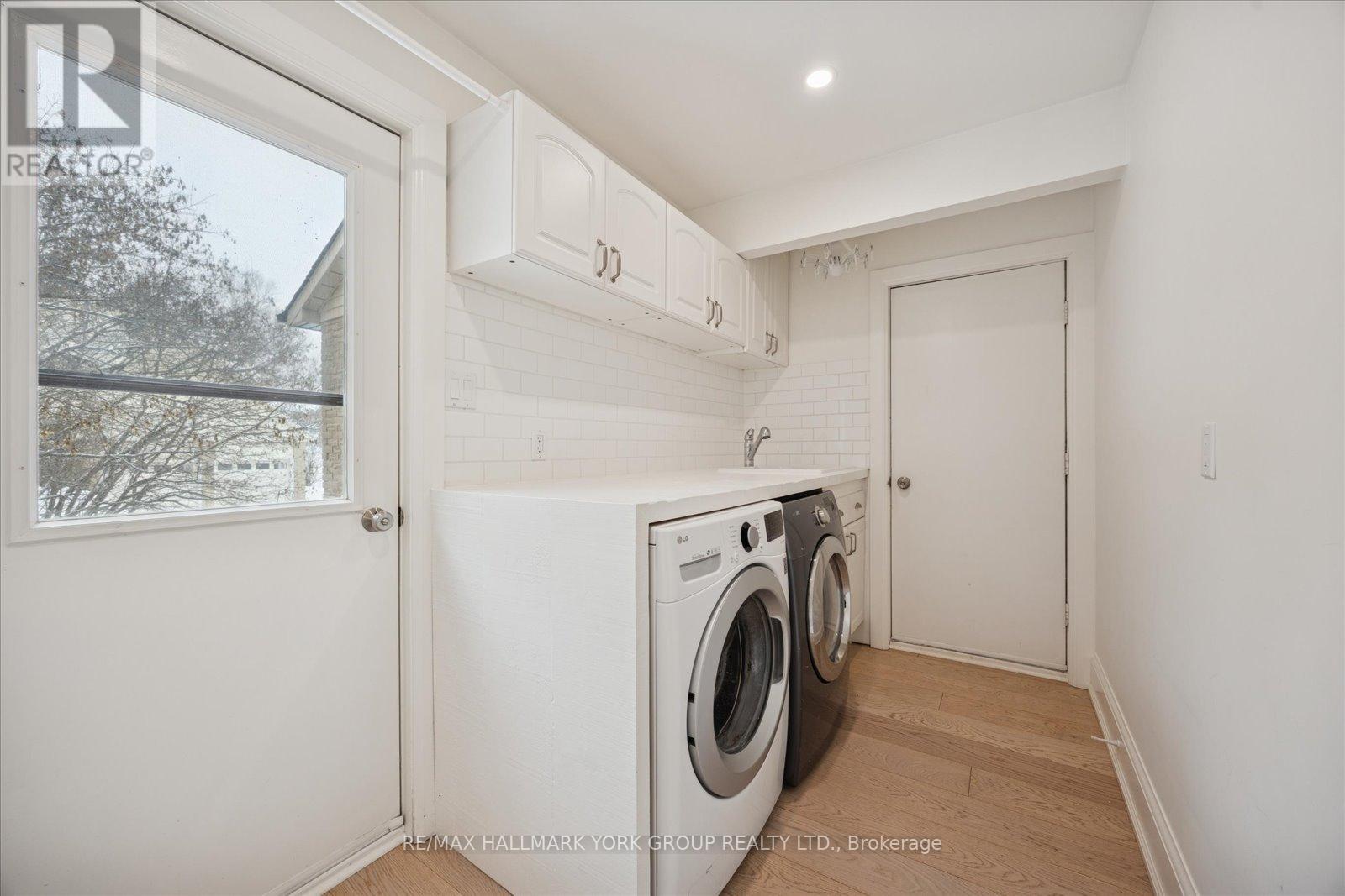 501 Samuel Harper Court, East Gwillimbury, Ontario  L0G 1M0 - Photo 14 - N12720068