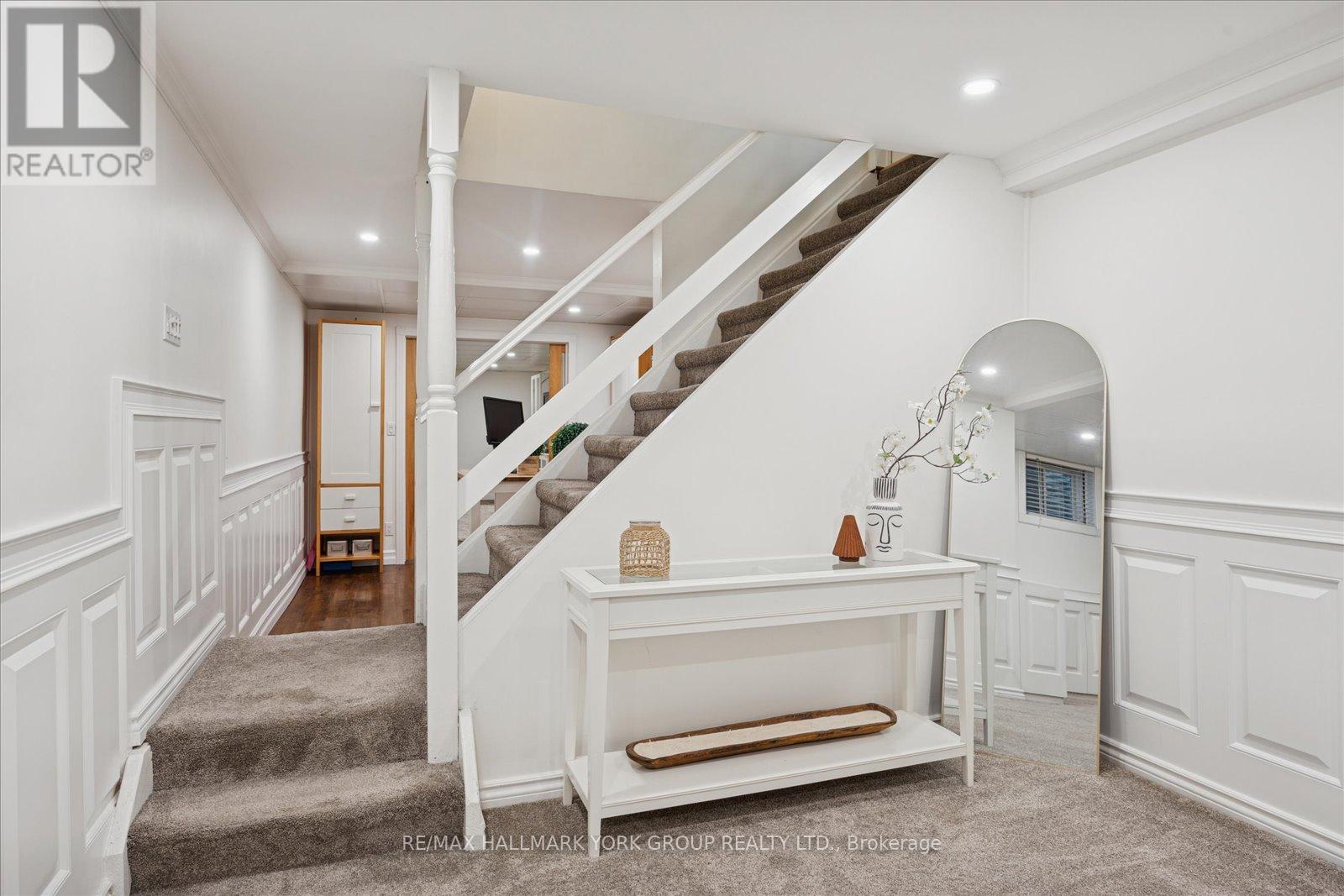 501 Samuel Harper Court, East Gwillimbury, Ontario  L0G 1M0 - Photo 22 - N12720068