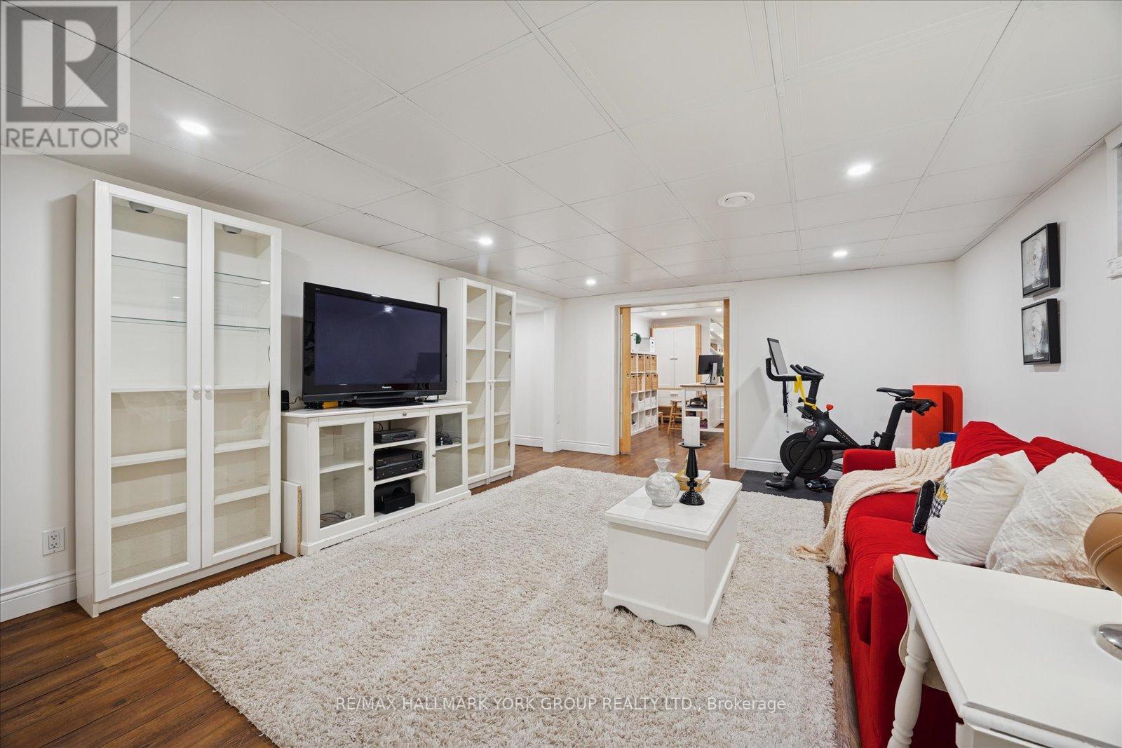 501 Samuel Harper Court, East Gwillimbury, Ontario  L0G 1M0 - Photo 24 - N12720068