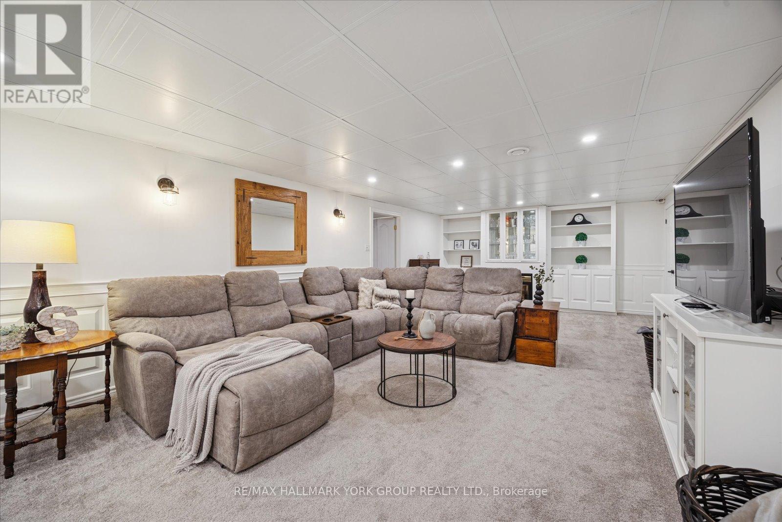 501 Samuel Harper Court, East Gwillimbury, Ontario  L0G 1M0 - Photo 25 - N12720068