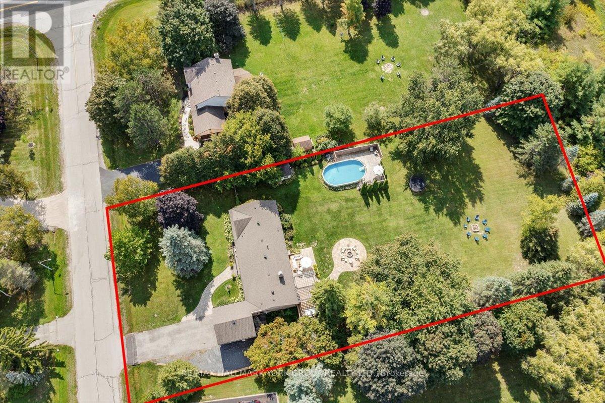 501 Samuel Harper Court, East Gwillimbury, Ontario  L0G 1M0 - Photo 33 - N12720068