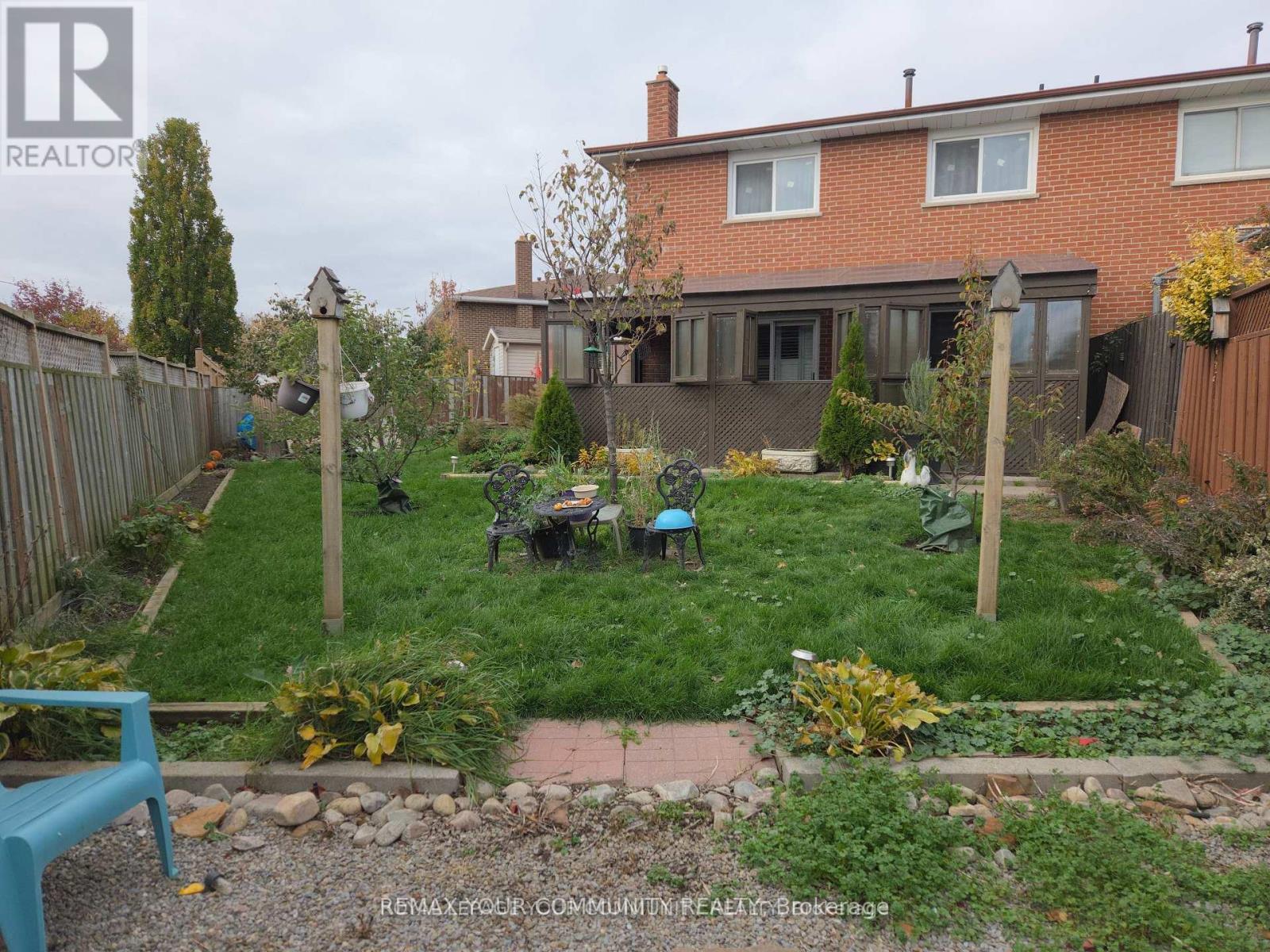 9 Stocco Court, Vaughan, Ontario  L4L 2X9 - Photo 4 - N12720148