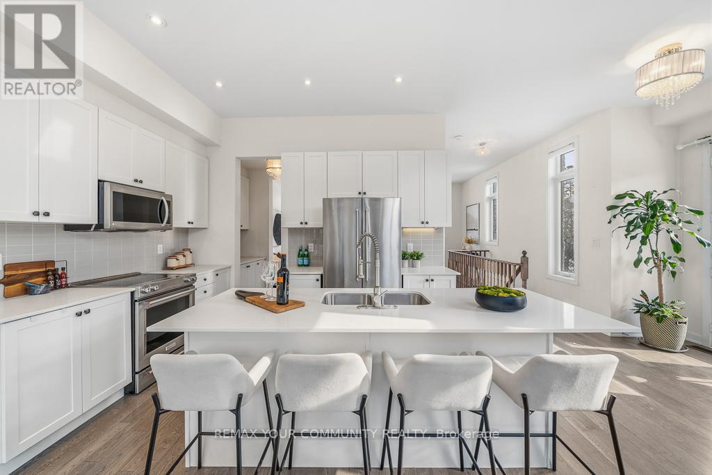 7 Howick Lane, Richmond Hill, Ontario  L4C 5T1 - Photo 3 - N12720150