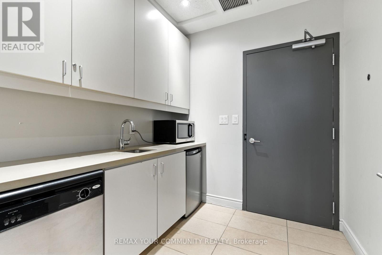 540 - 281 Woodbridge Avenue, Vaughan, Ontario  L4L 0C6 - Photo 23 - N12720174